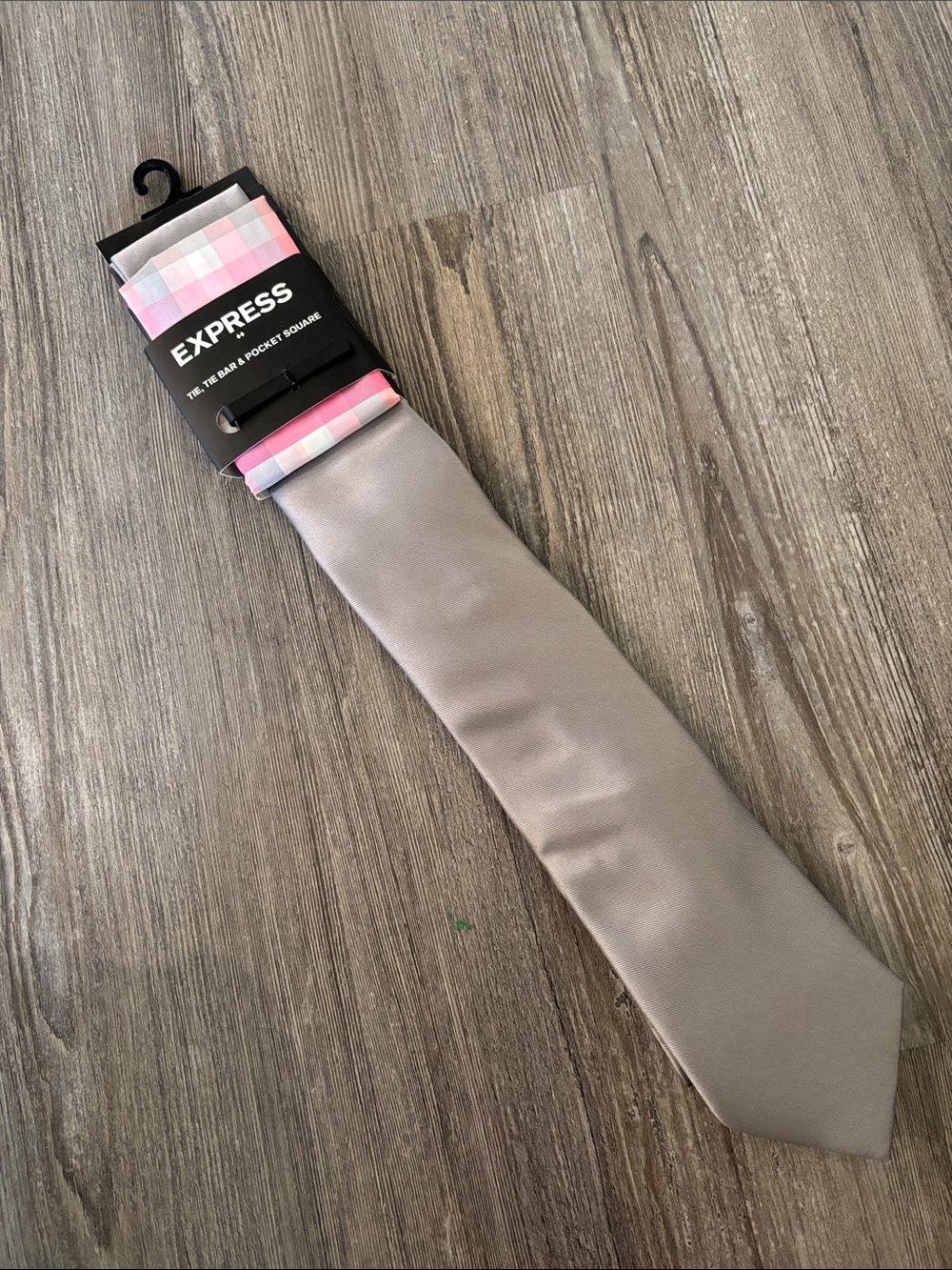 NWT gray Express tie